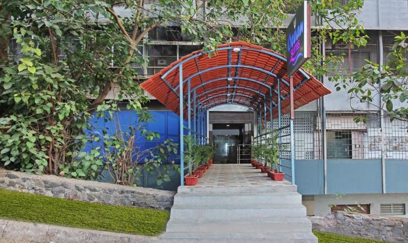 Ocean Suites Hotel Mumbai Exterior photo