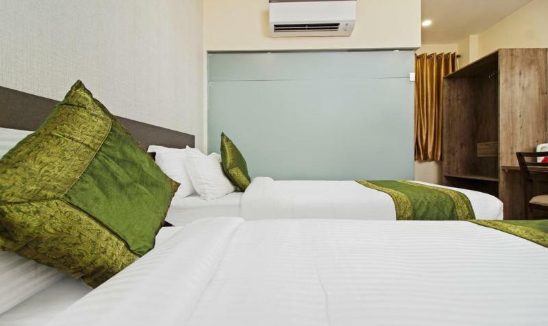 Ocean Suites Hotel Mumbai Exterior photo