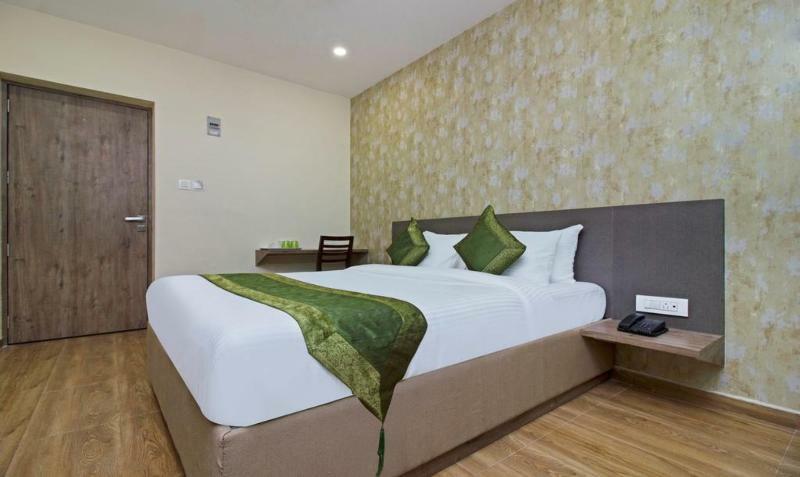 Ocean Suites Hotel Mumbai Exterior photo